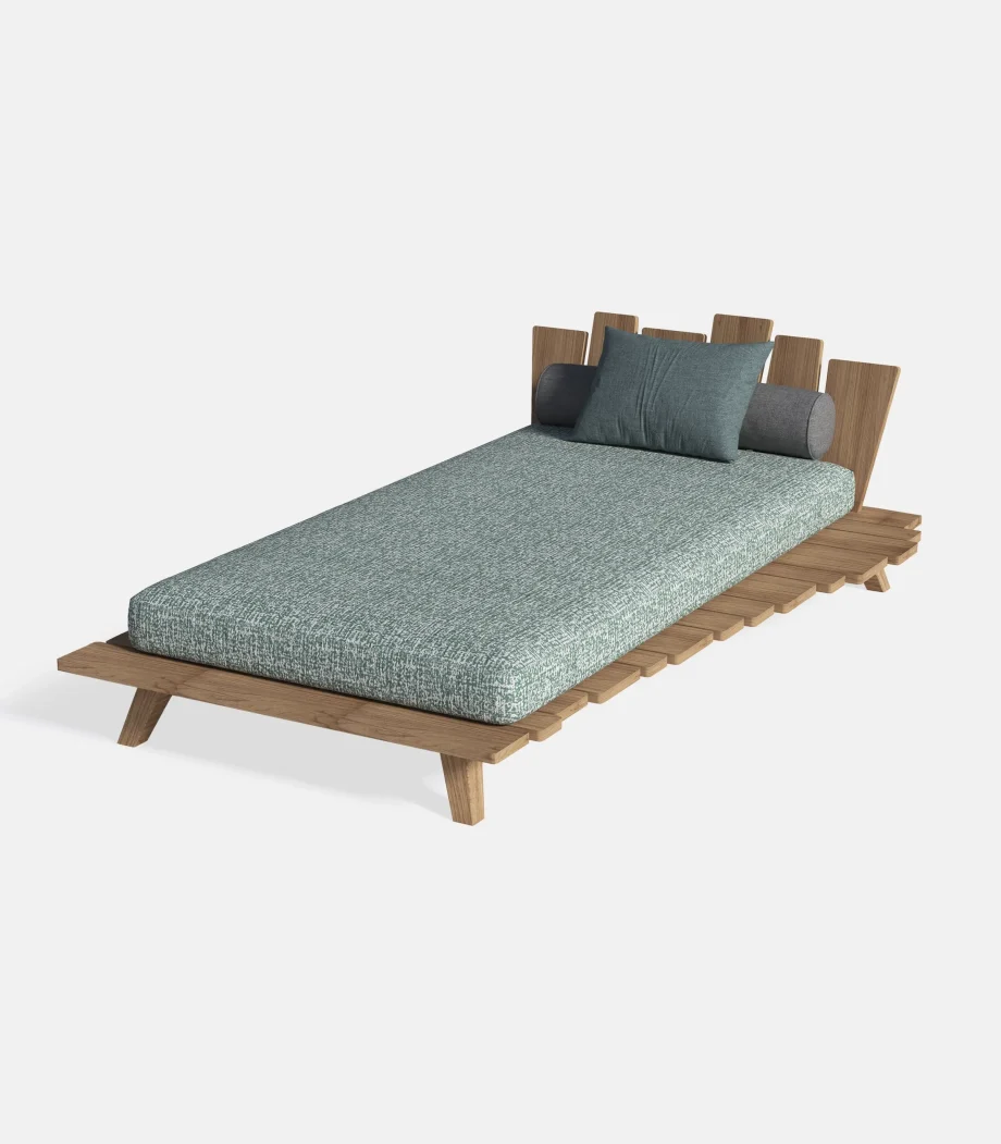 Aethra beach chair made of dabema wood with waterproof cushion